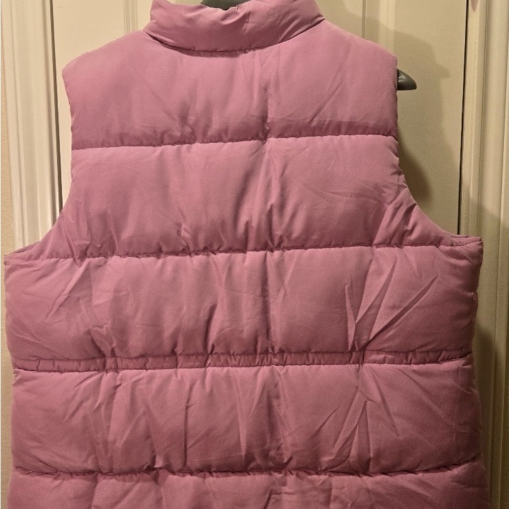 Amazon Light Pink Puffer Vest NWT - Picture 3 of 3